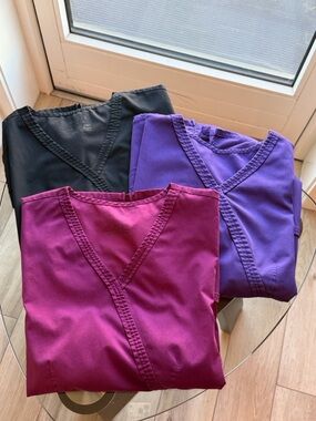 Women's V-Neck cherokee lux scrub tops (wine, purple and black) XL